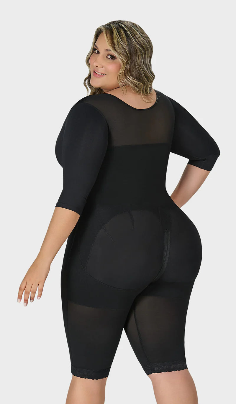Faja colombiana completa MyD postoperatoria F0161
